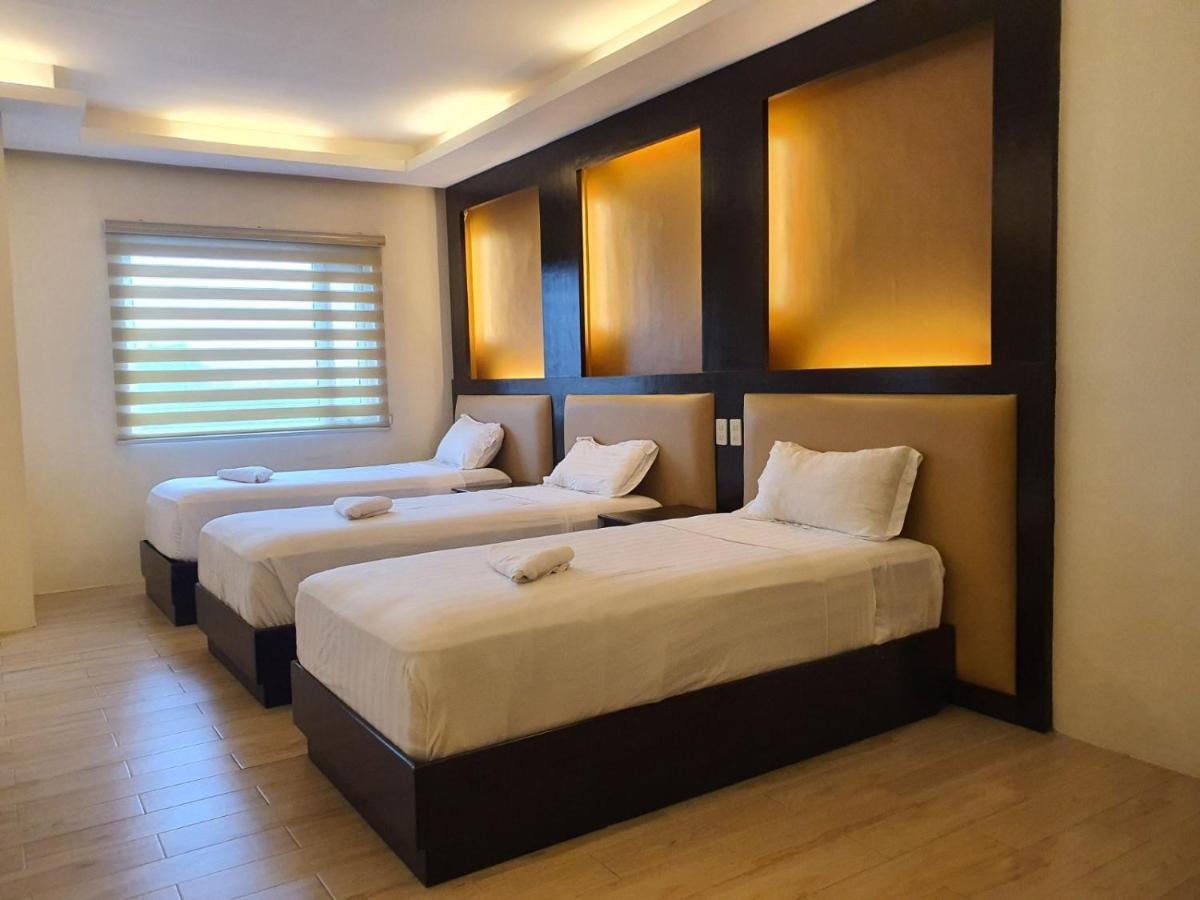 Northpointe Residences Манила Екстериор снимка
