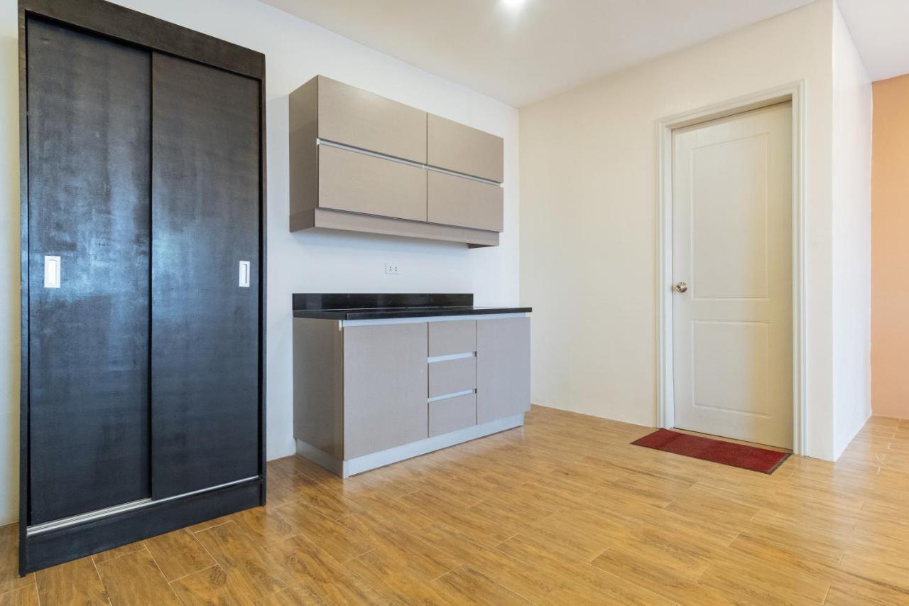 Northpointe Residences Манила Екстериор снимка